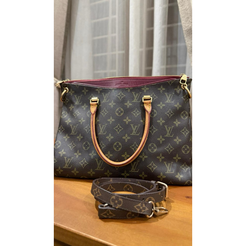 Preloved Bag Louis Vuitton (LV) Pallas