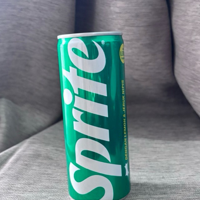 sprite soda kaleng