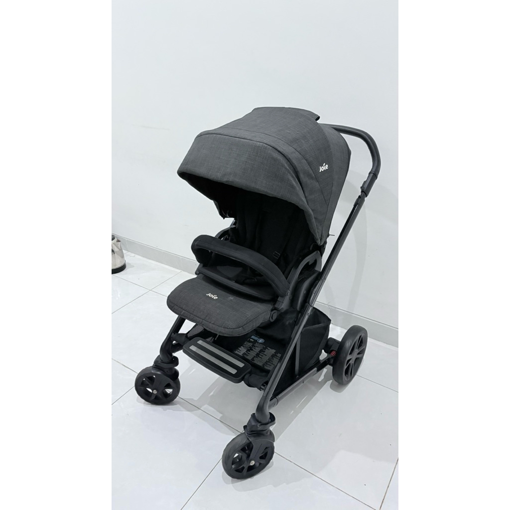Preloved stroller Joie Chrome DLX