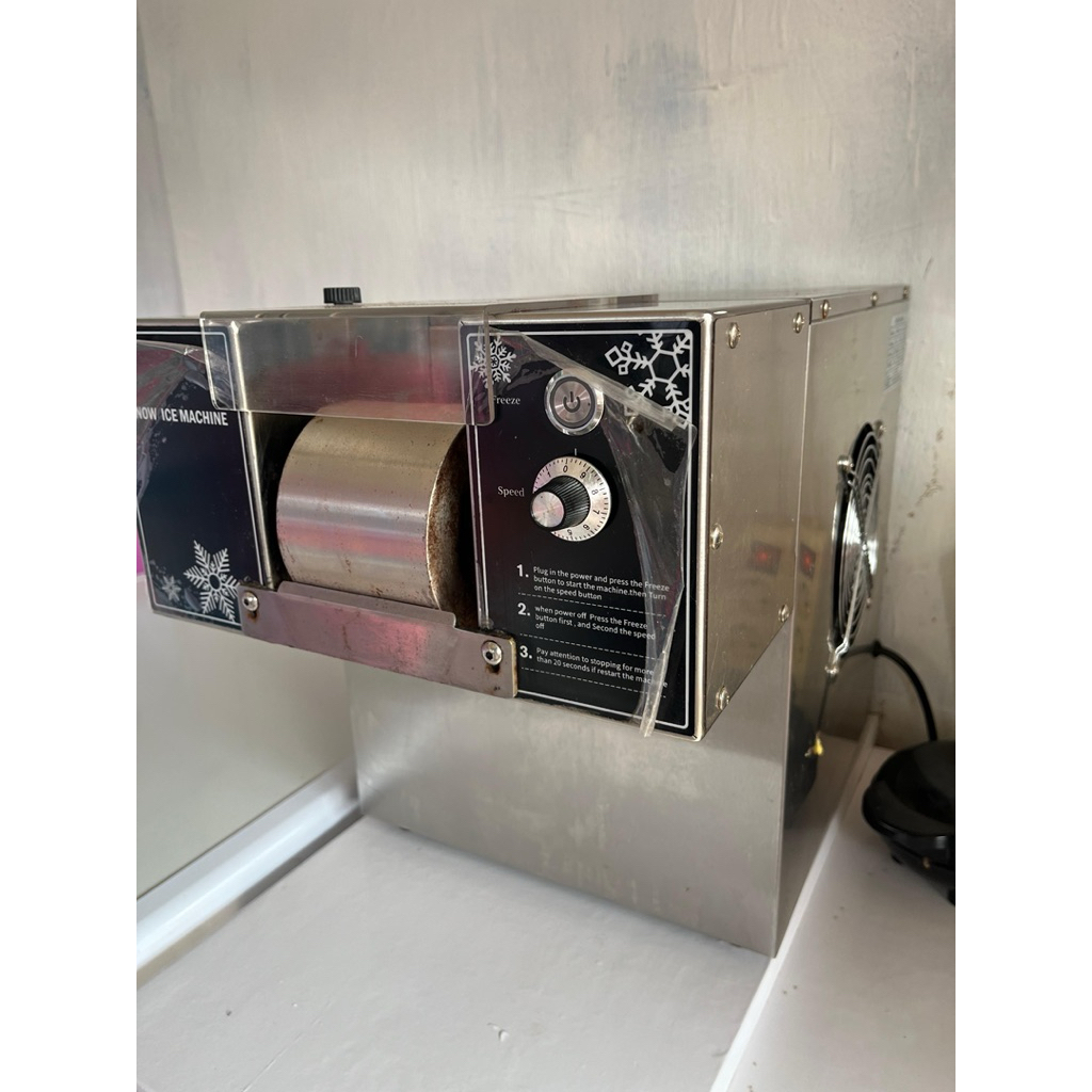 [LIKE NEW] mesin es serut bingsu