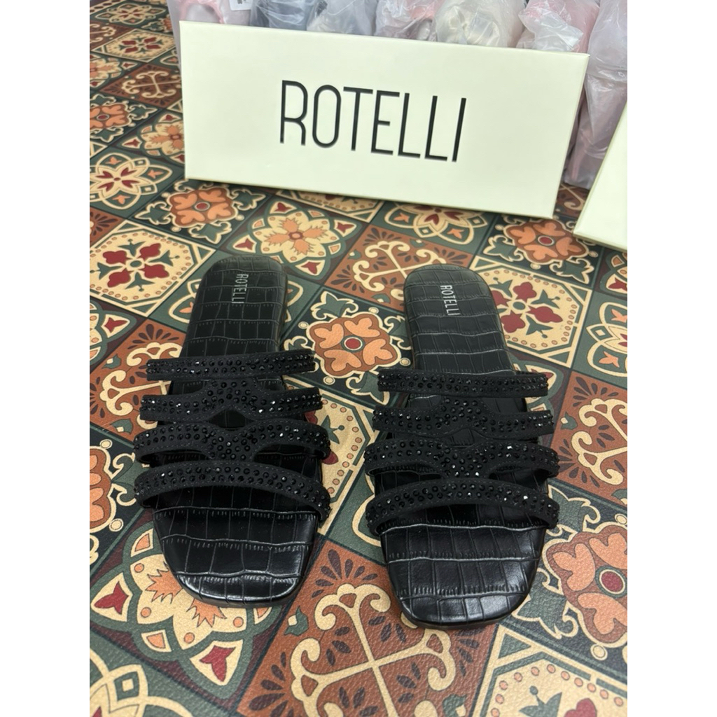 Sandal wanita Rotelli