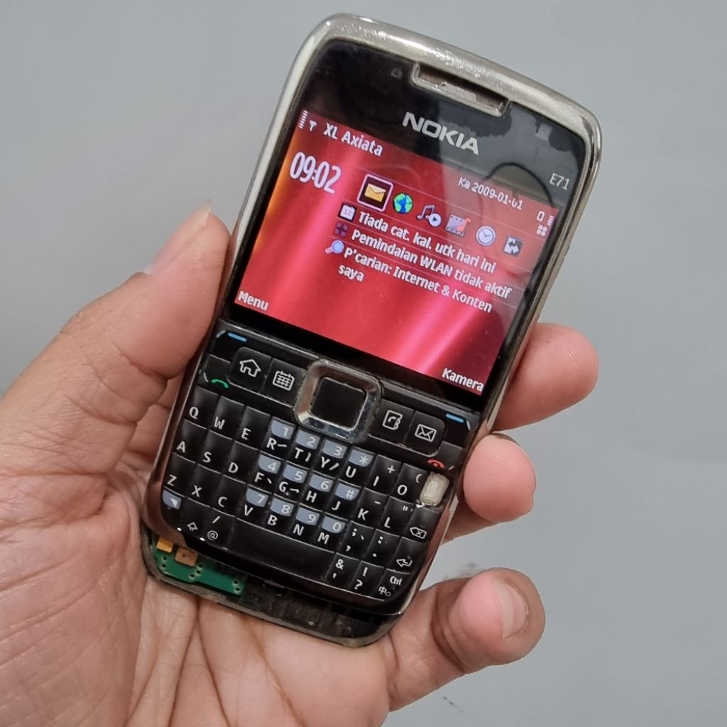 NOKIA E71 , BAHAN / MINUS 01