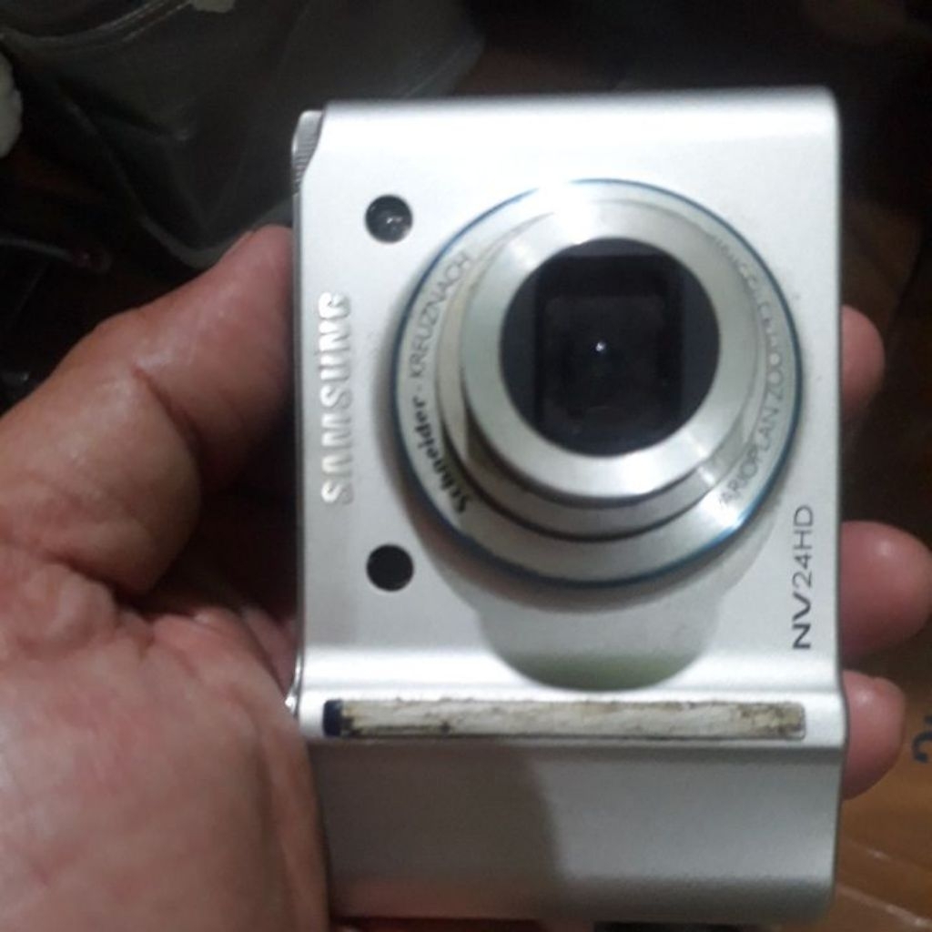 Kamera Digital Samsung NV 24 HD Bahan Junk Untest