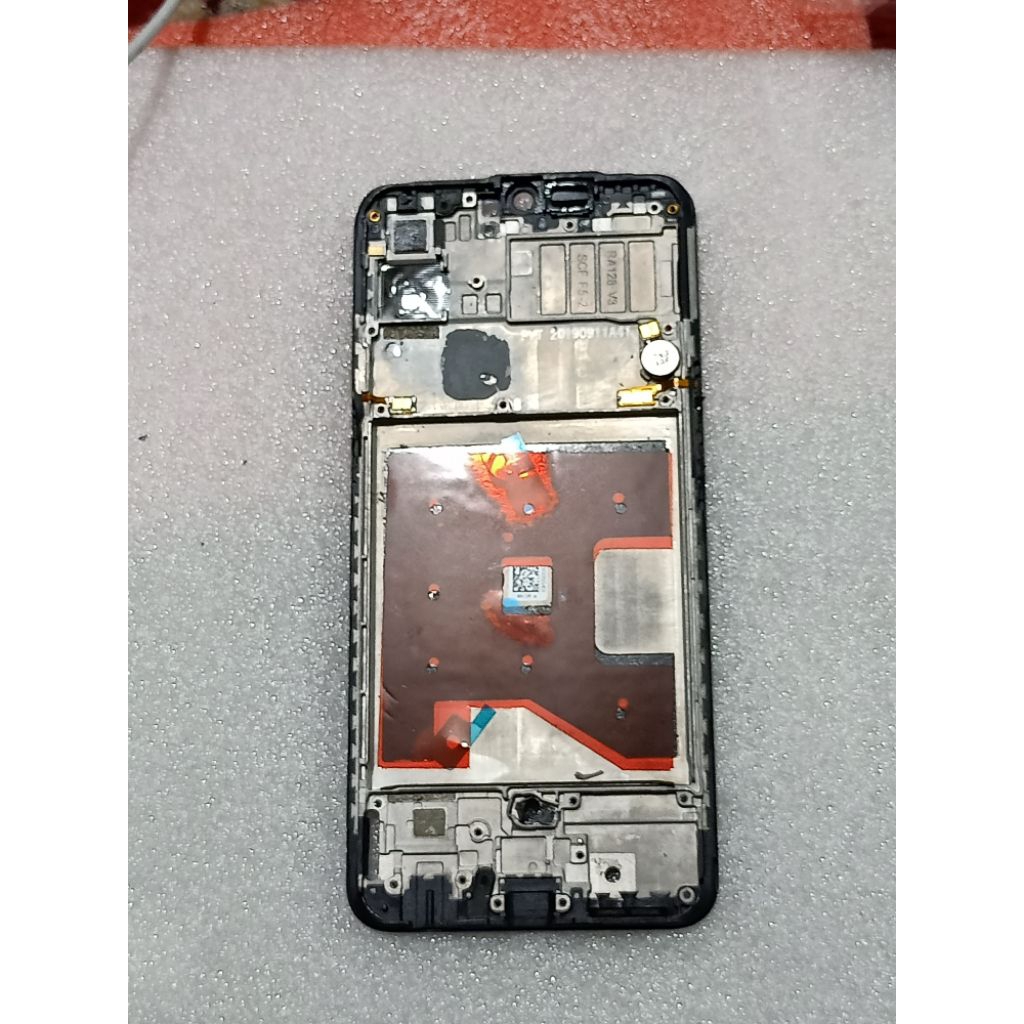 Frame lcd Tatakan lcd Tulang tengah Realme XT original copotan