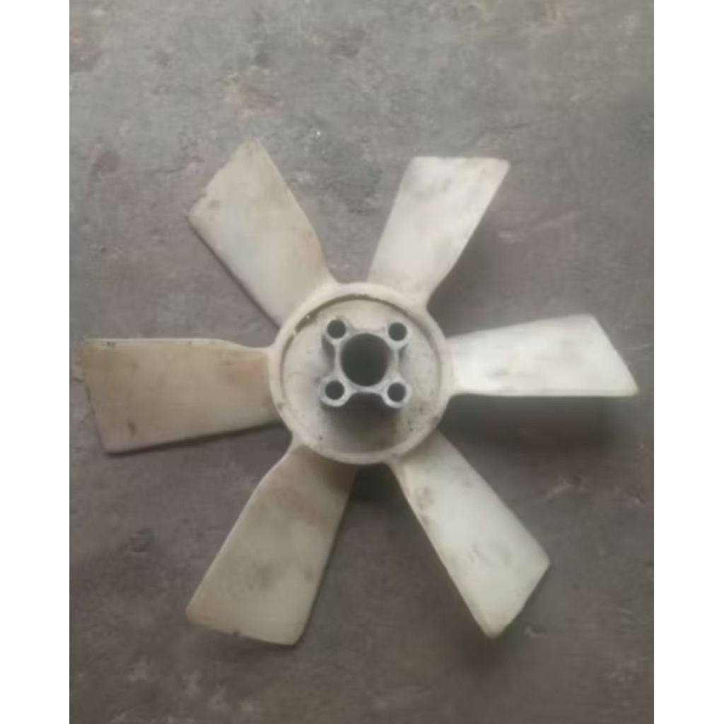 Kipas Radiator Suzuki Carry Futura PNP Carry 1.0 Katana Original