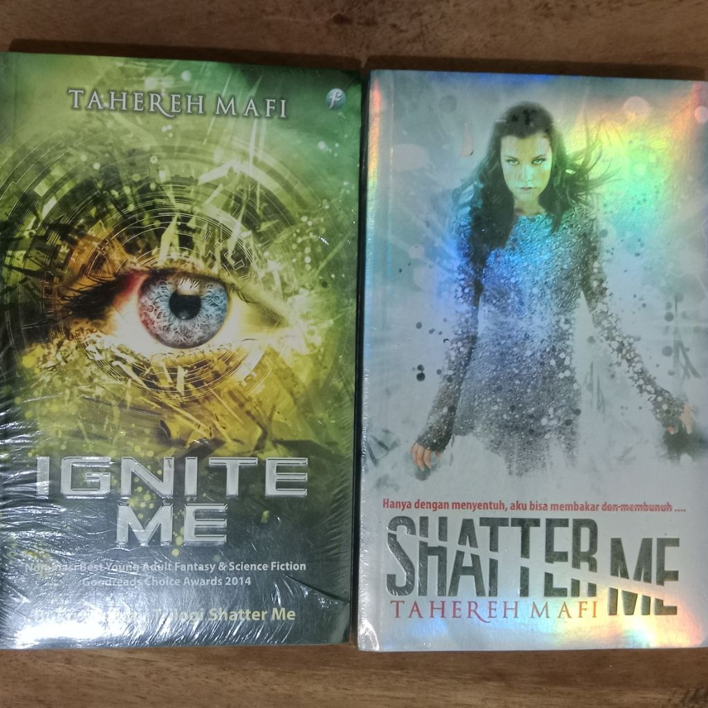 Novel Shatter Me Ignite Me Terjemahan Indonesia