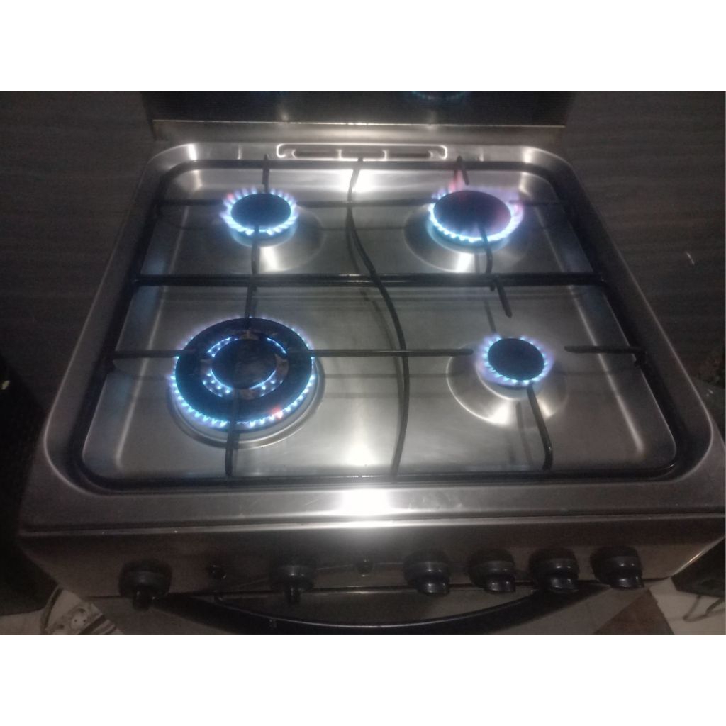 kompor freestanding indesit