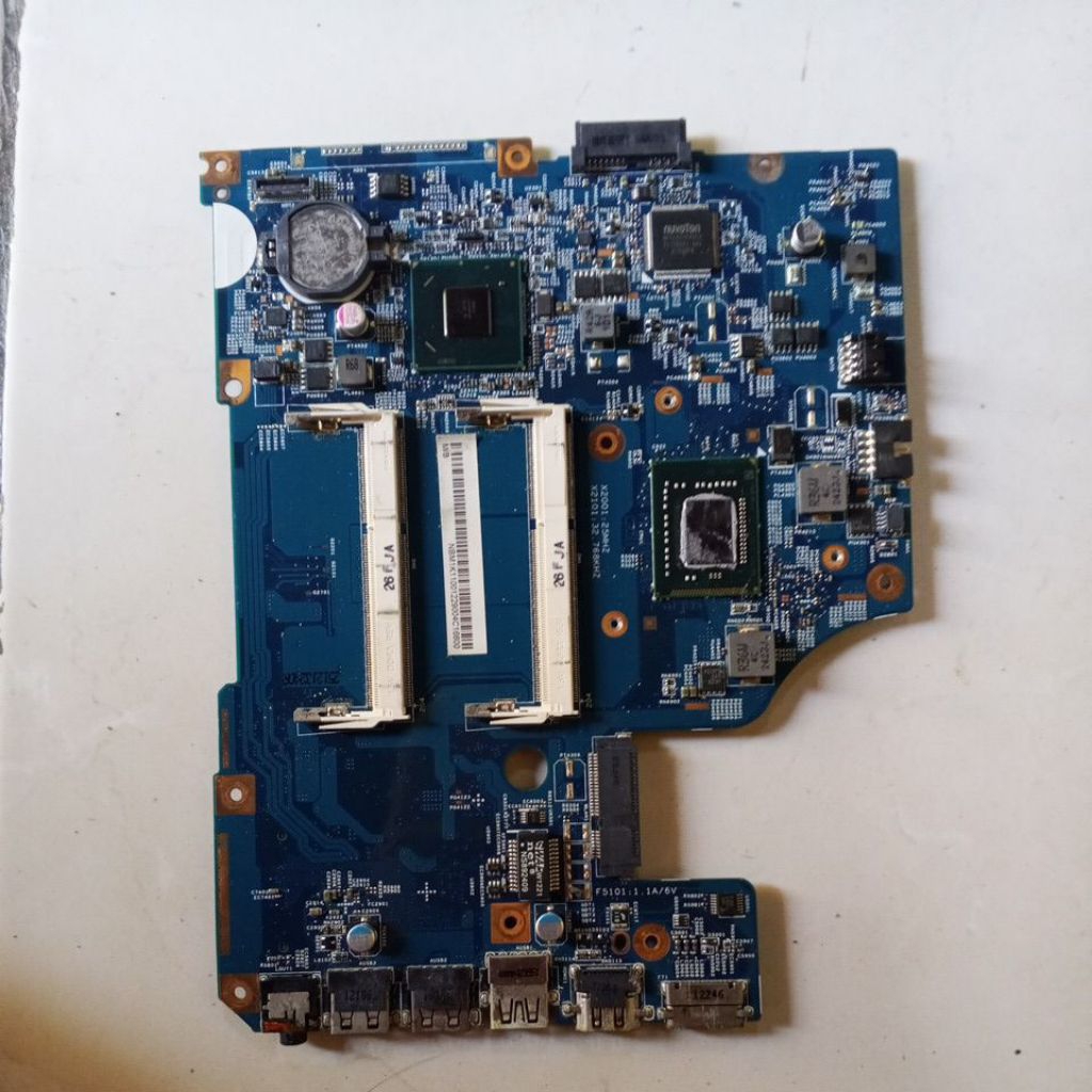 Motherboard Laptop Acer Aspire V5-471 Rusak