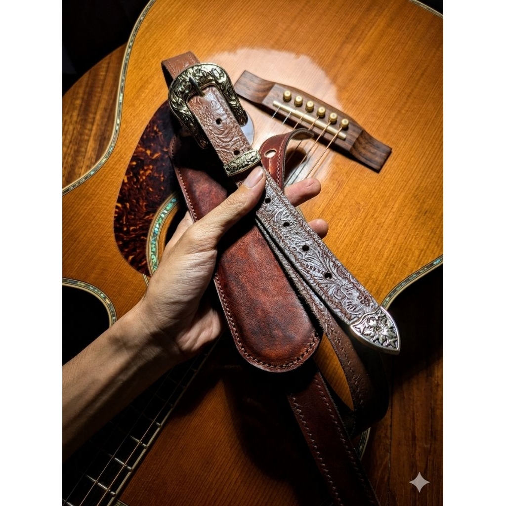 Strap gitar kulit motif batik/bunga dark brown/coklat