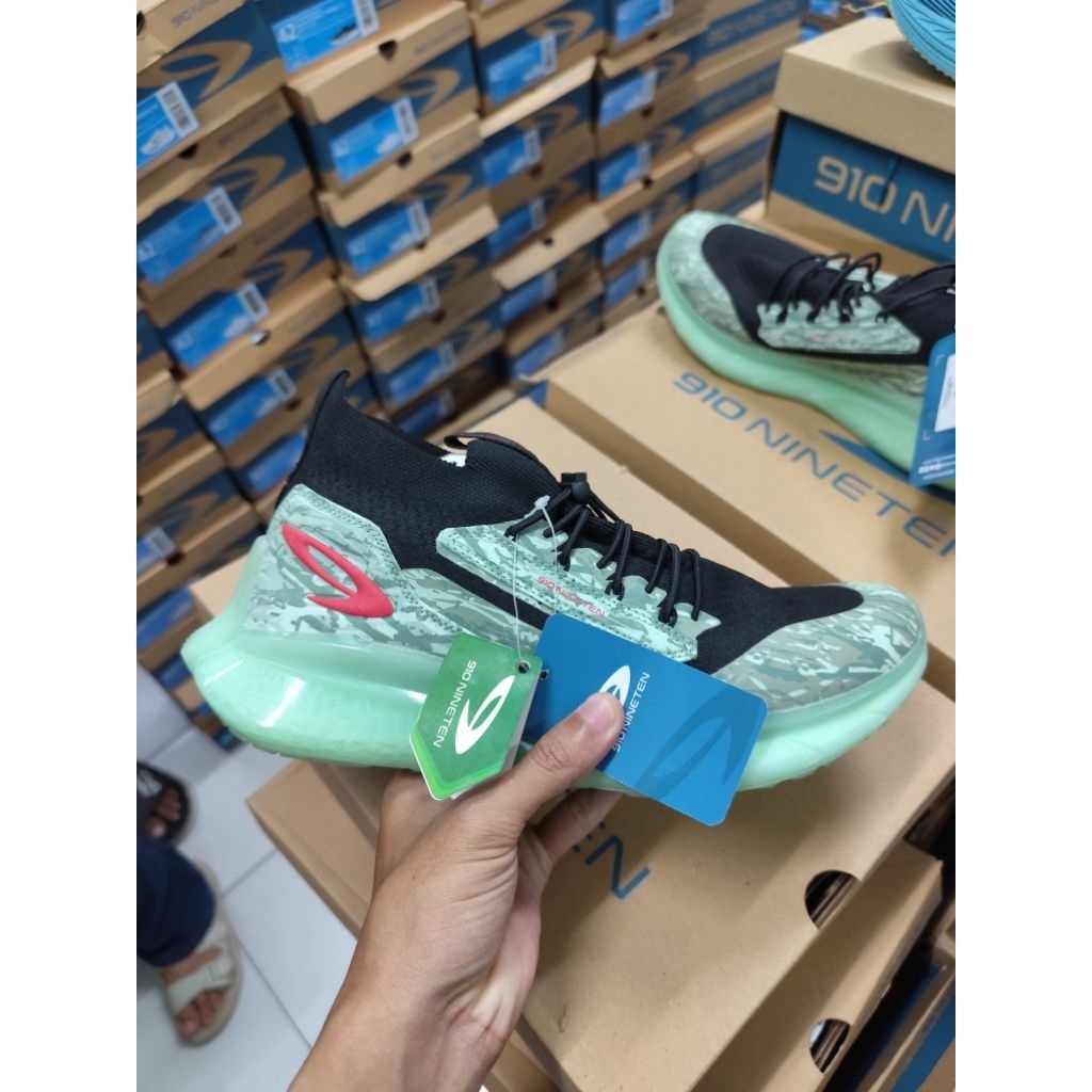 Jastip 910 Yuka Ace sneakers