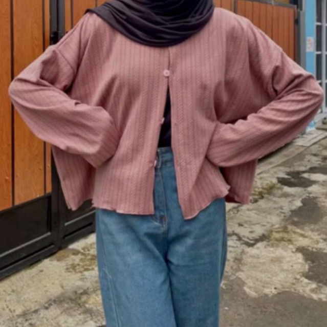 [Preloved] Rose Cardigan Oversize Motif Cable