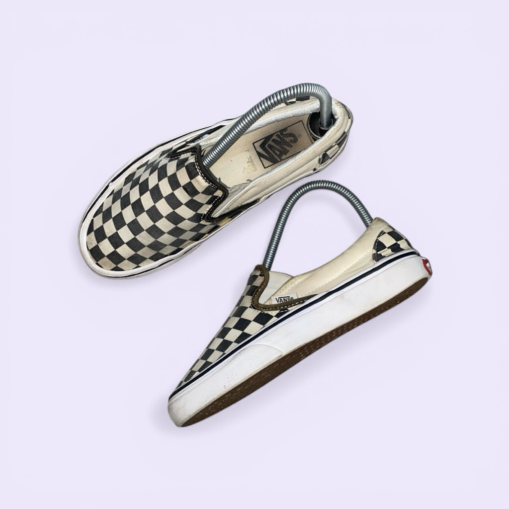 vans checkerboard slip on