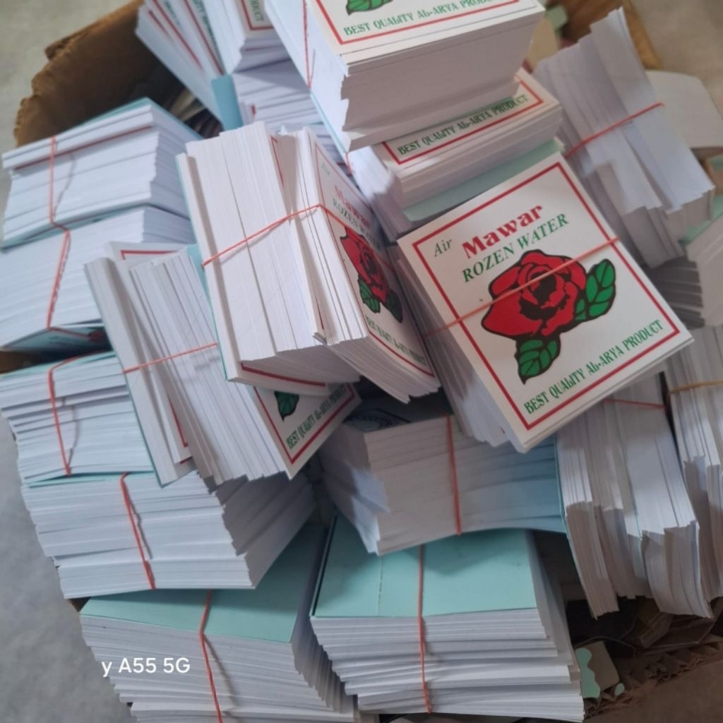 Lebel kertas air mawar per ikat isi 500 lembar rozen water