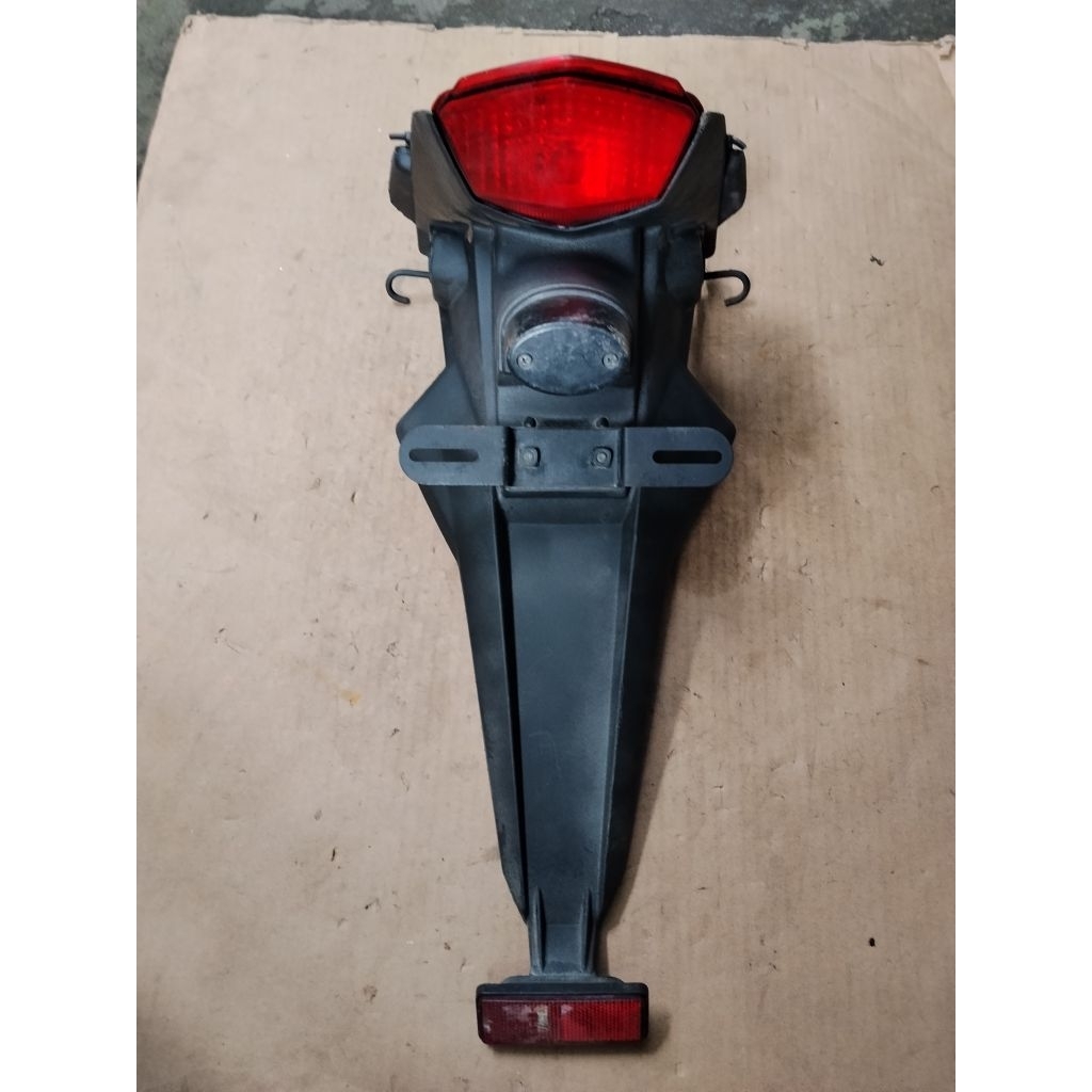 slebor spakbor belakang kawasaki ninja 250 karbulator  original bekas copotan motor