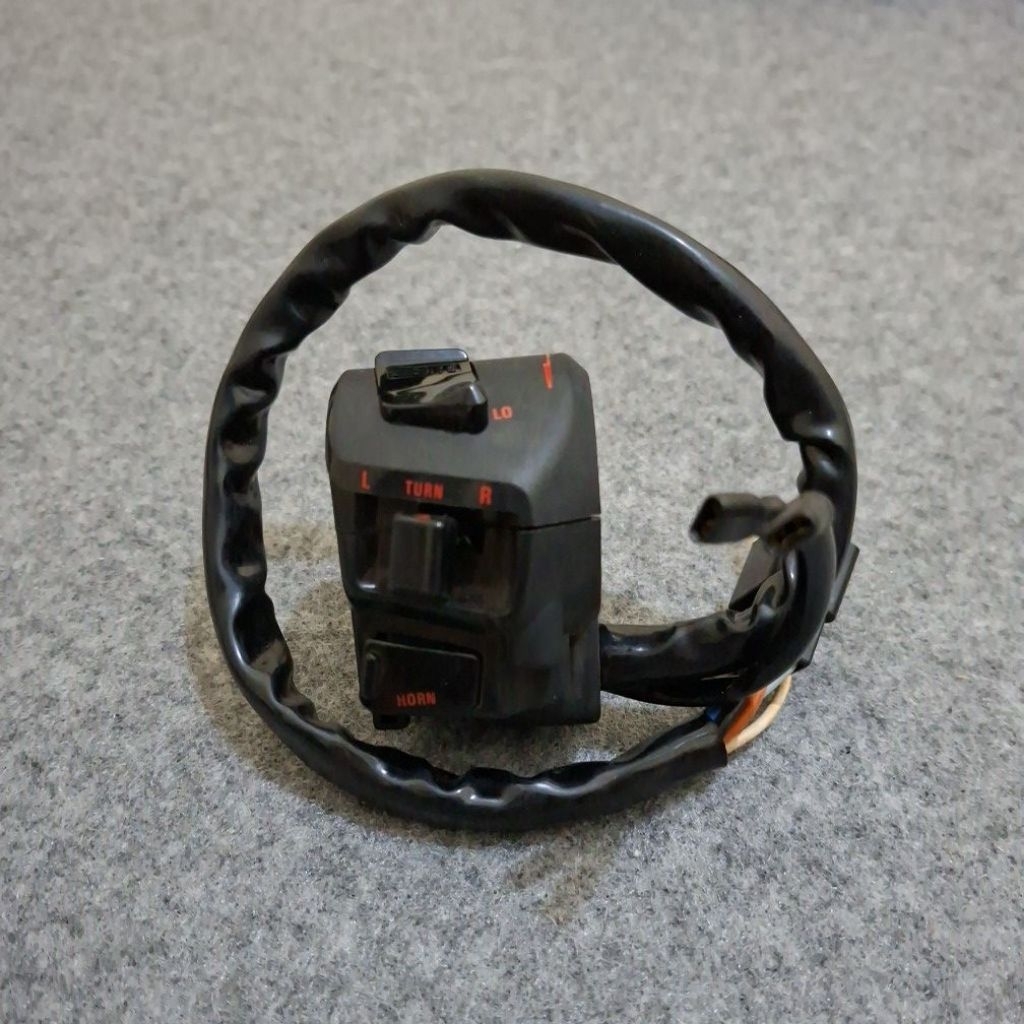 Holder Saklar Kiri Sein Sen Tilas Tilam Tiger2000 Honda Tiger2000 Tilas Tilam Tiger 2000 Asli Origin