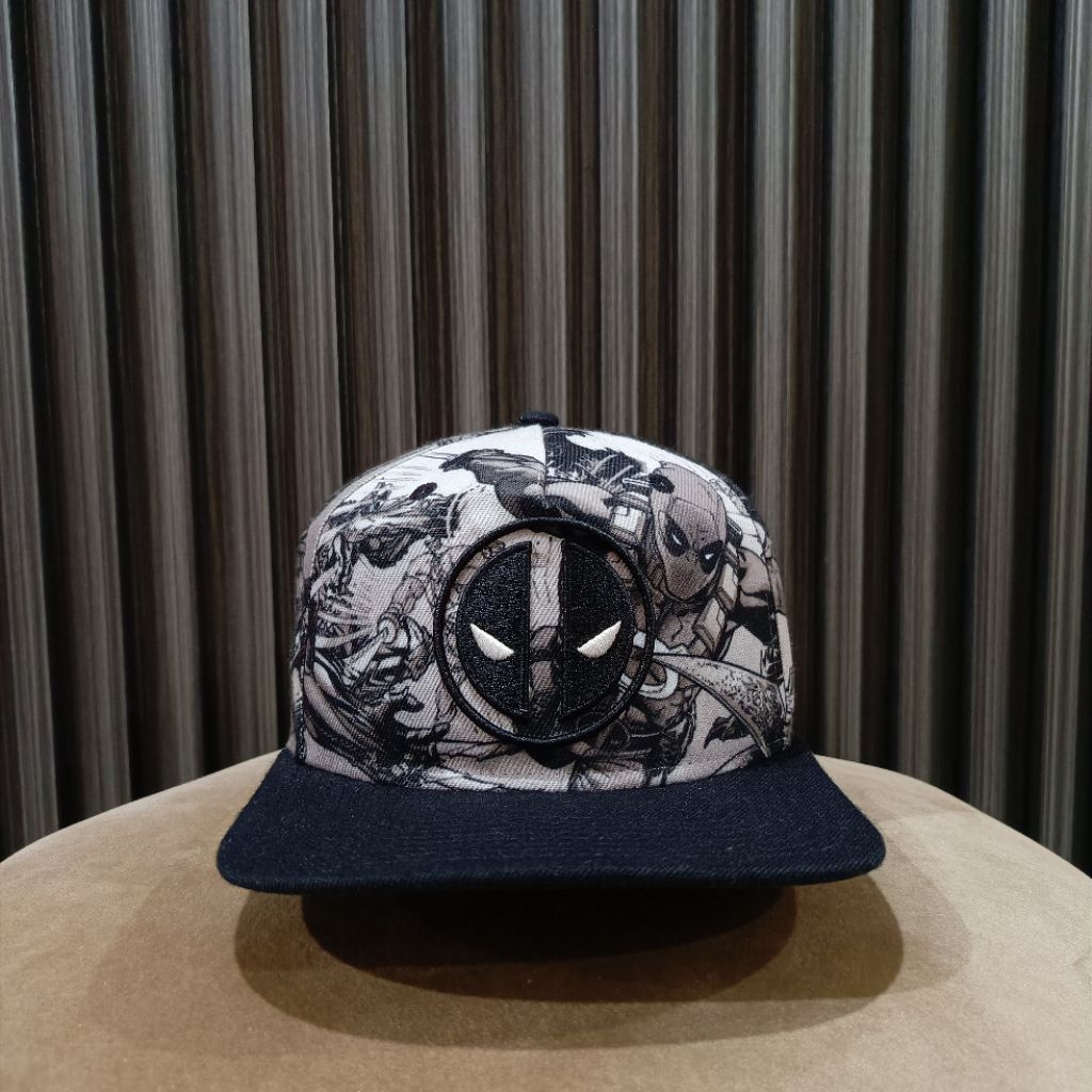 Topi Snapback Marvel Deadpool AOP