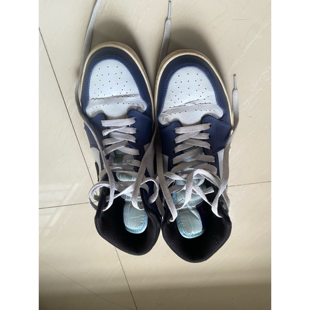 Preloved Sepatu Jordan Size 42 (Nego)