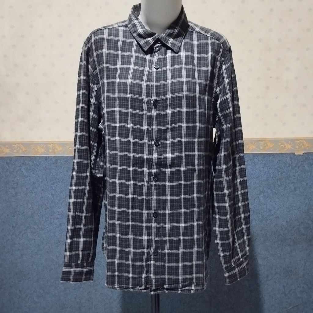 A74326 Preloved Atasan Wanita Kemeja  H&M Ori Kotak-Kotak Lengan Panjang Dark Grey