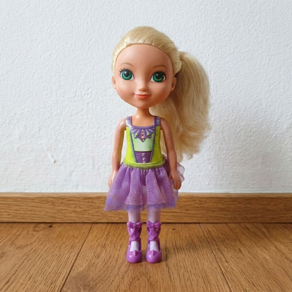 Boneka Mattel Ballerina Alana from Dora and Friends