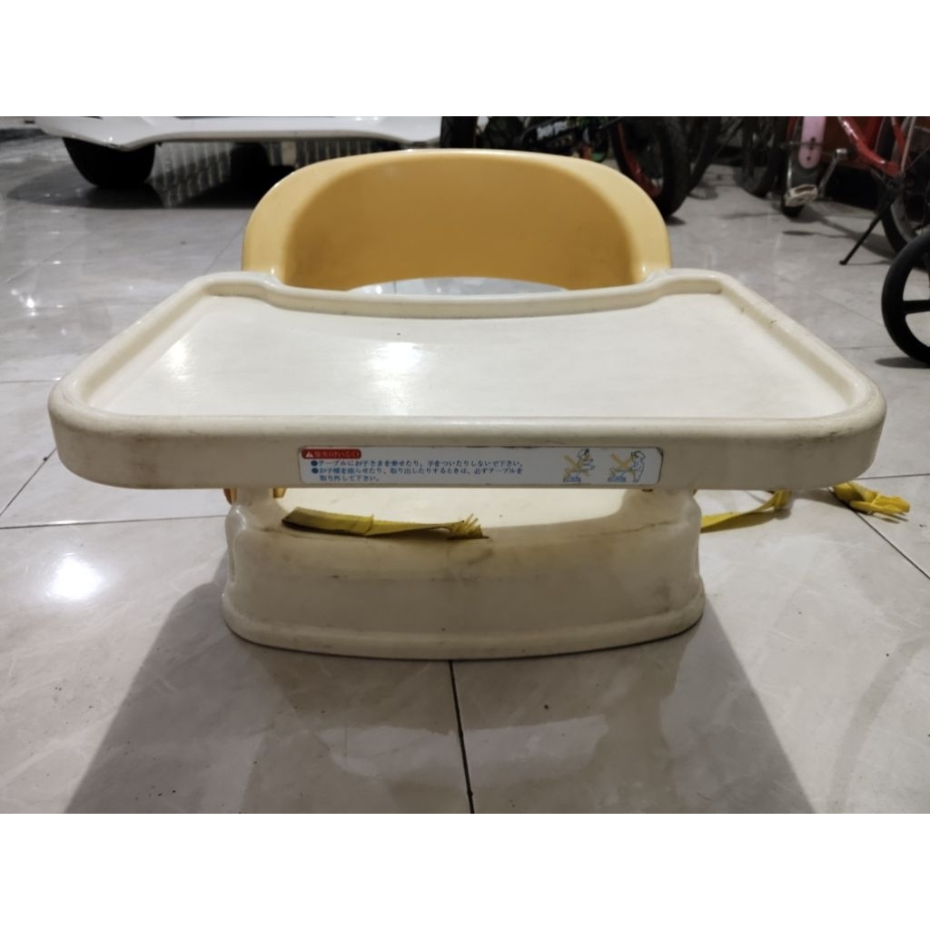 Kursi makan bayi Richell preloved bekas