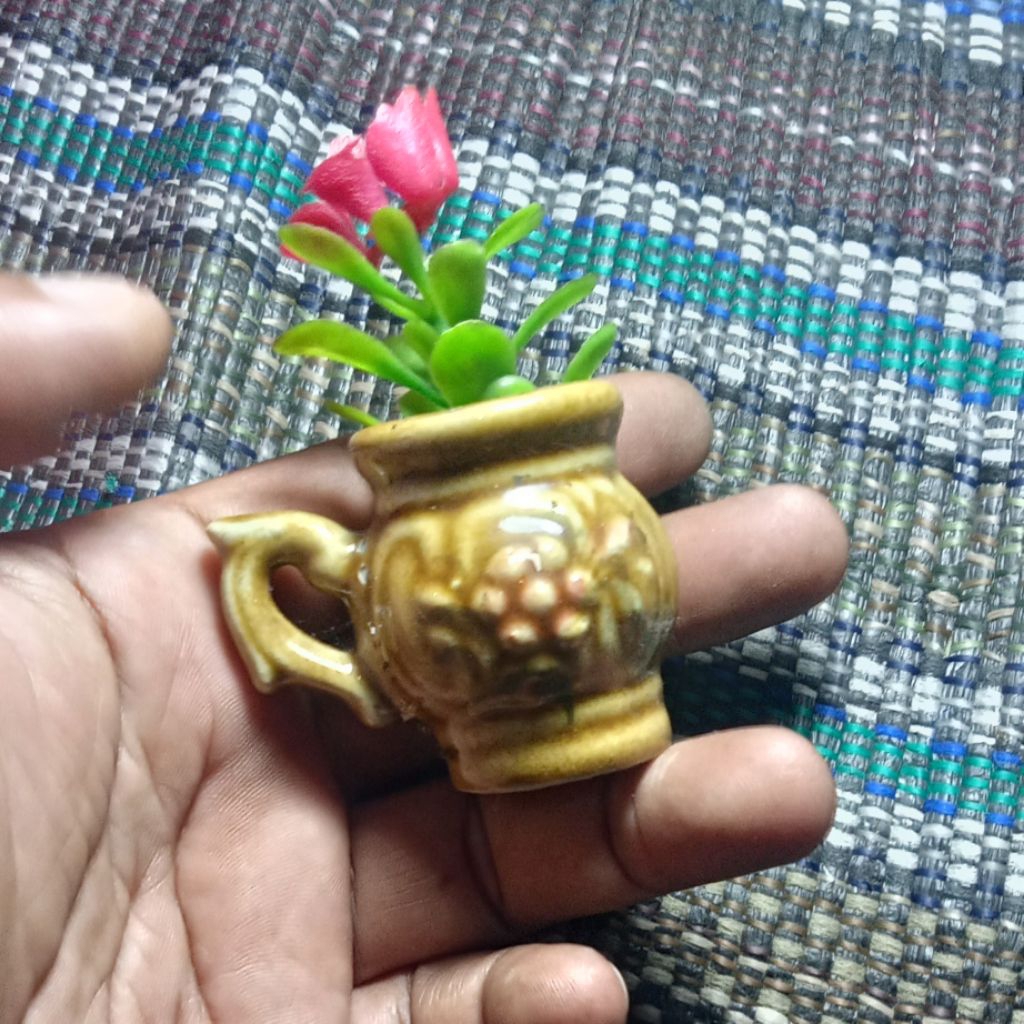 keramik pajangan mug bunga