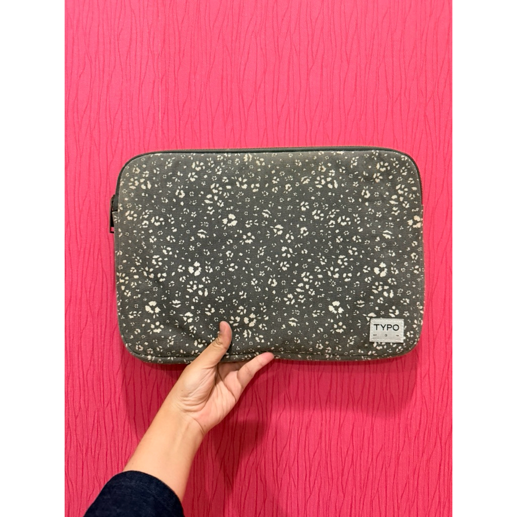 Typo - Take Me Away 13 inch Laptop Case