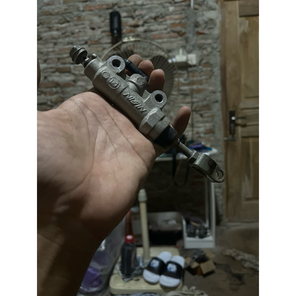 master rem belakang ninja r