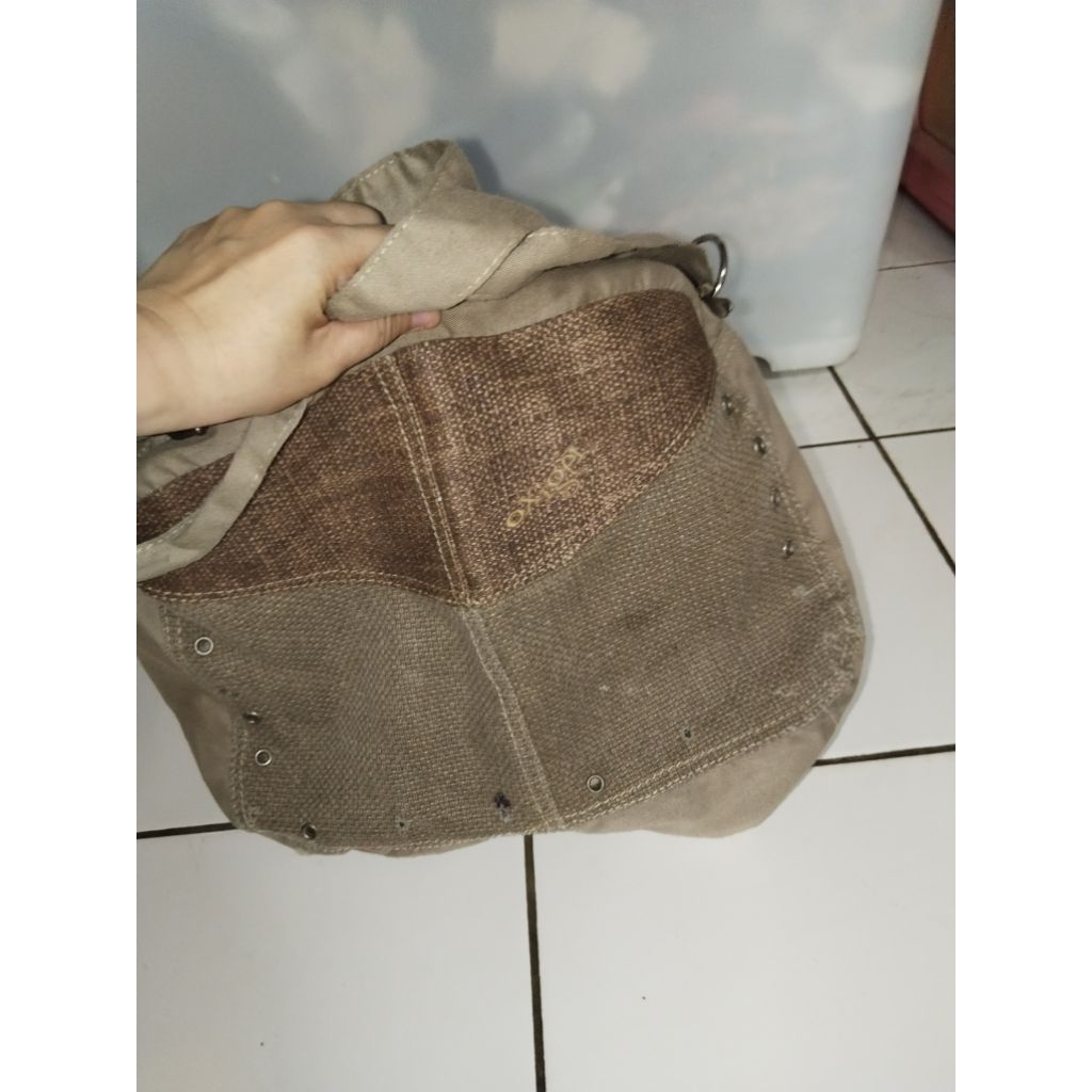 Tas Slempang Oxigen