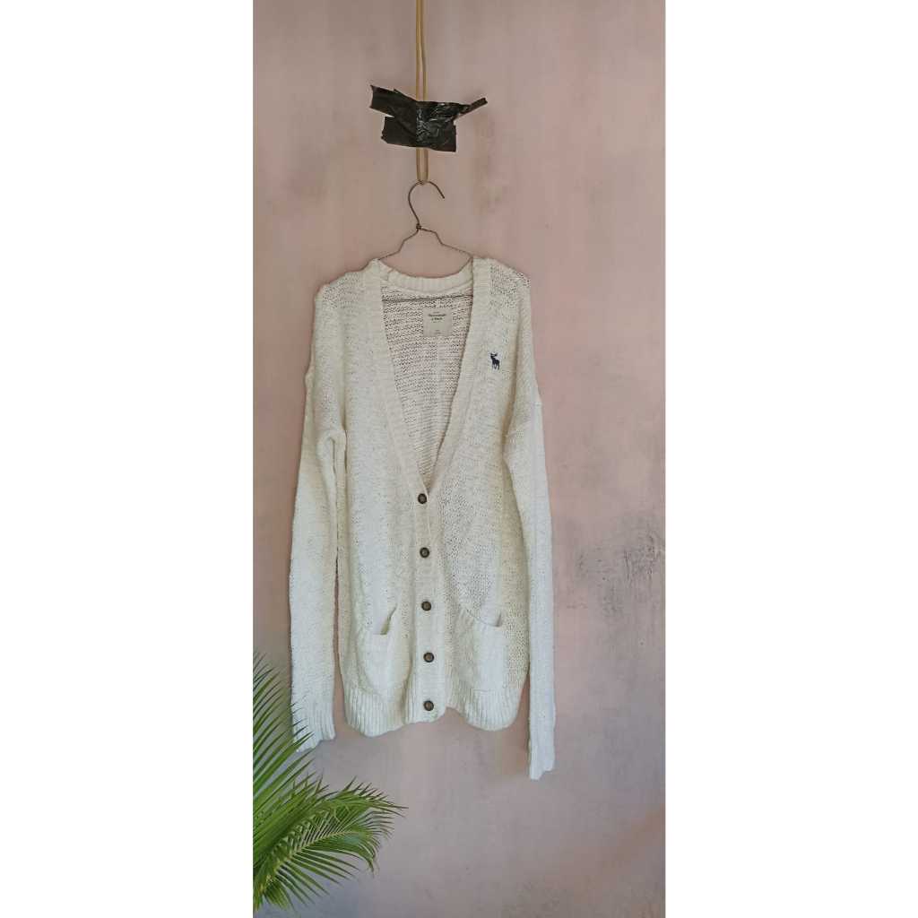 Rajut Jaring Cardigan Abercrombie & Fitch Warna Putih LD 130