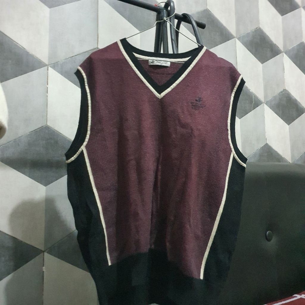 PRELOVED Beverly Hills Polo Club Burgundy Vest Unisex
