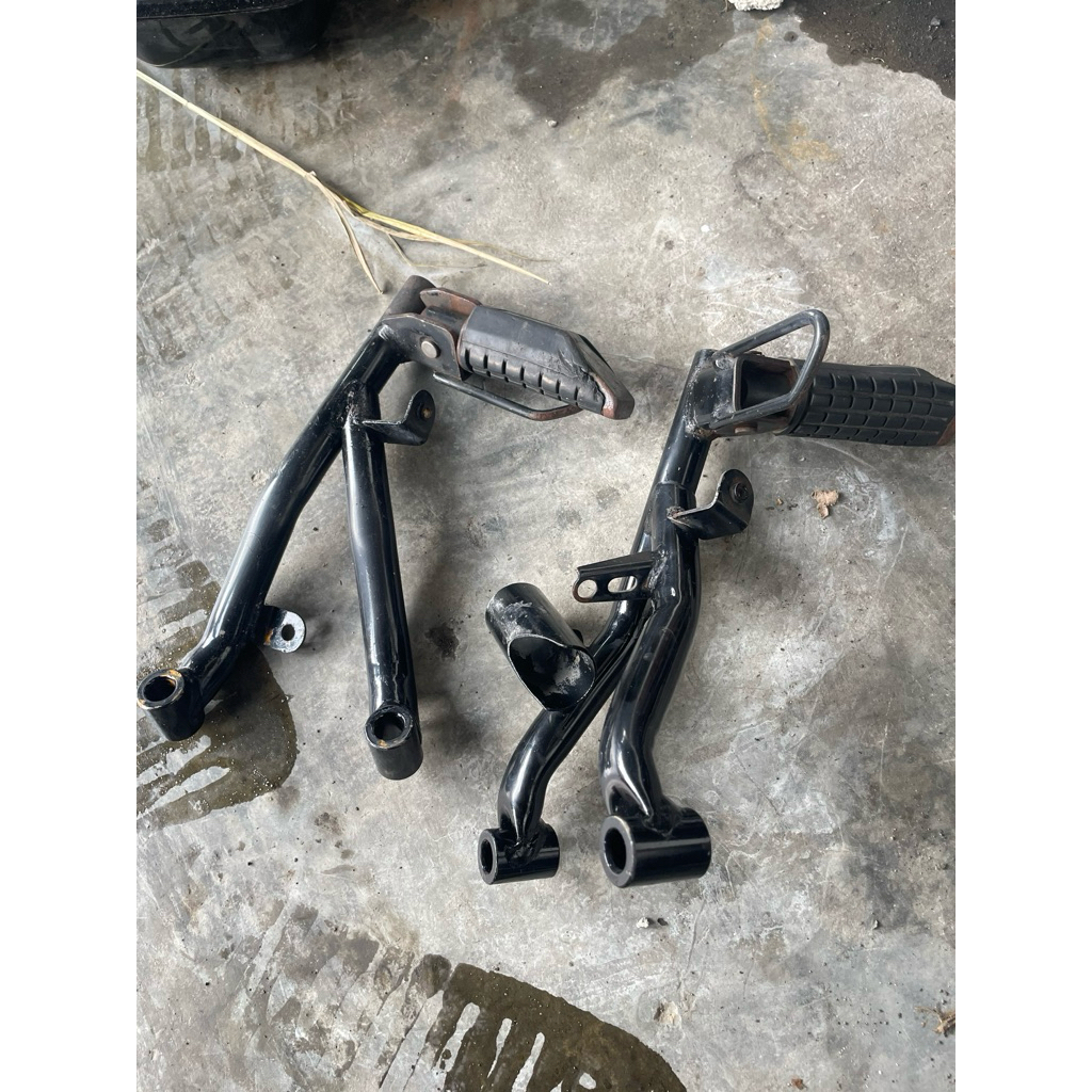 FOOTSTEP BUSTEP VARIO 110 KARBU ORIGINAL COPOTAN