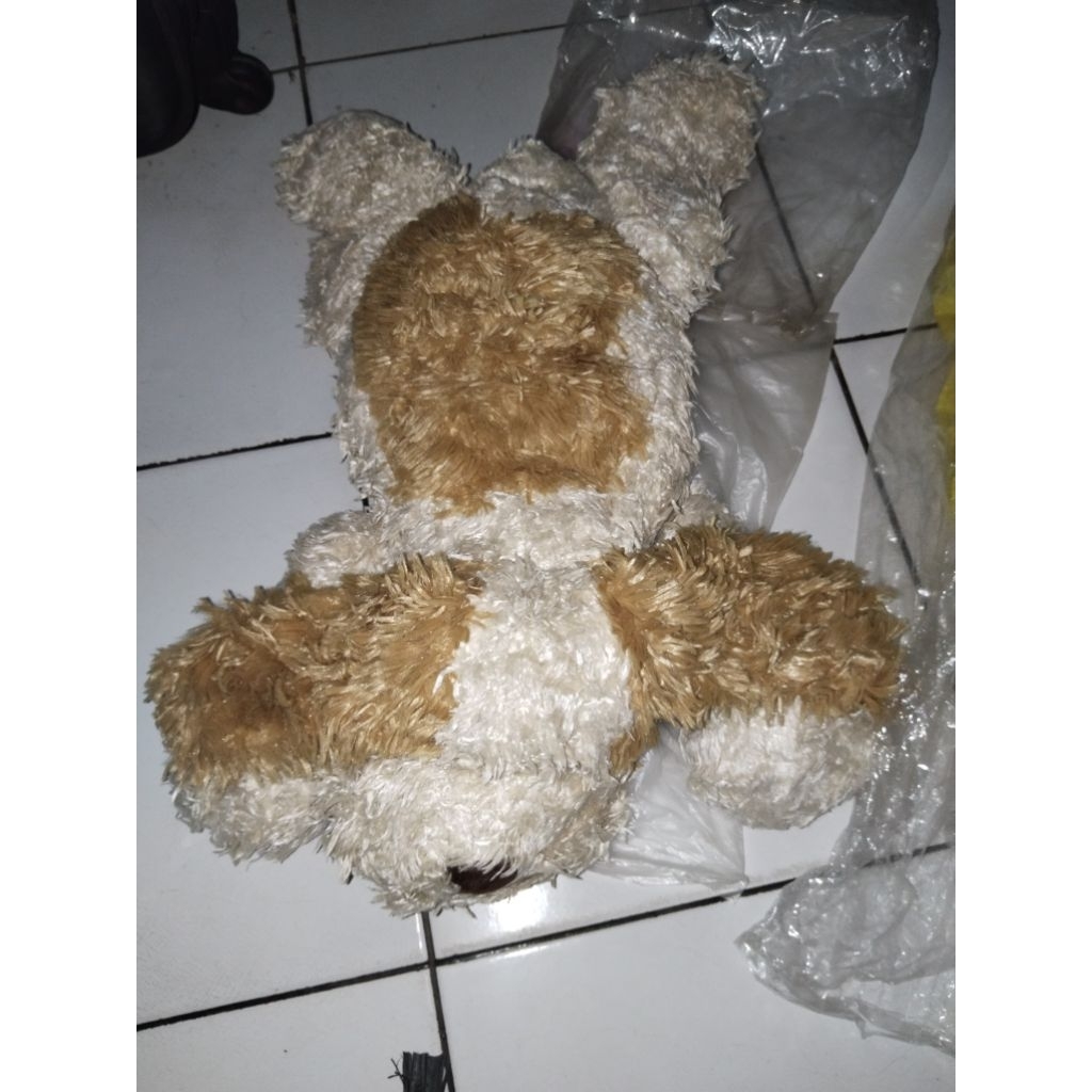 Boneka Anjing Besar