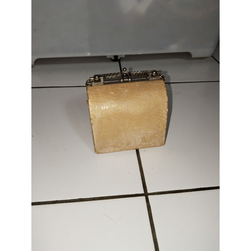 Tas Pesta Lorica Preloved