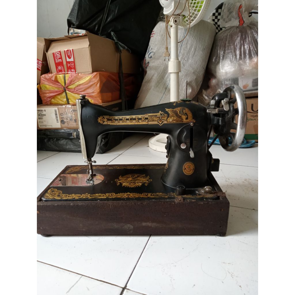 Mesin Jahit Singer Kuno