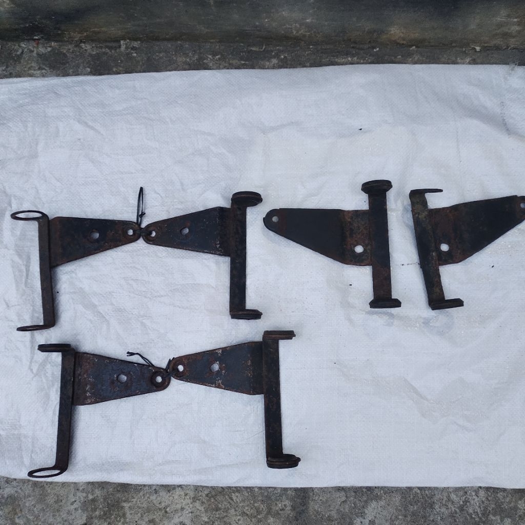 KUPINGAN PANGKON LAMPU DEPAN SUZUKI TS 125 ORIGINAL