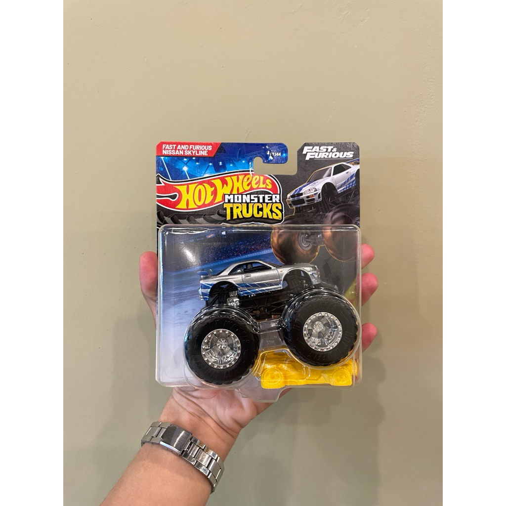 Monster Truck Nissan Skyline