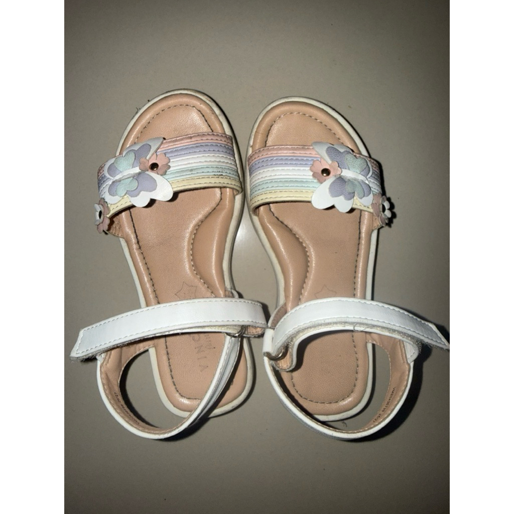 preloved - Sepatu Sandal anak VINCCI made in malaysia ukuran 27