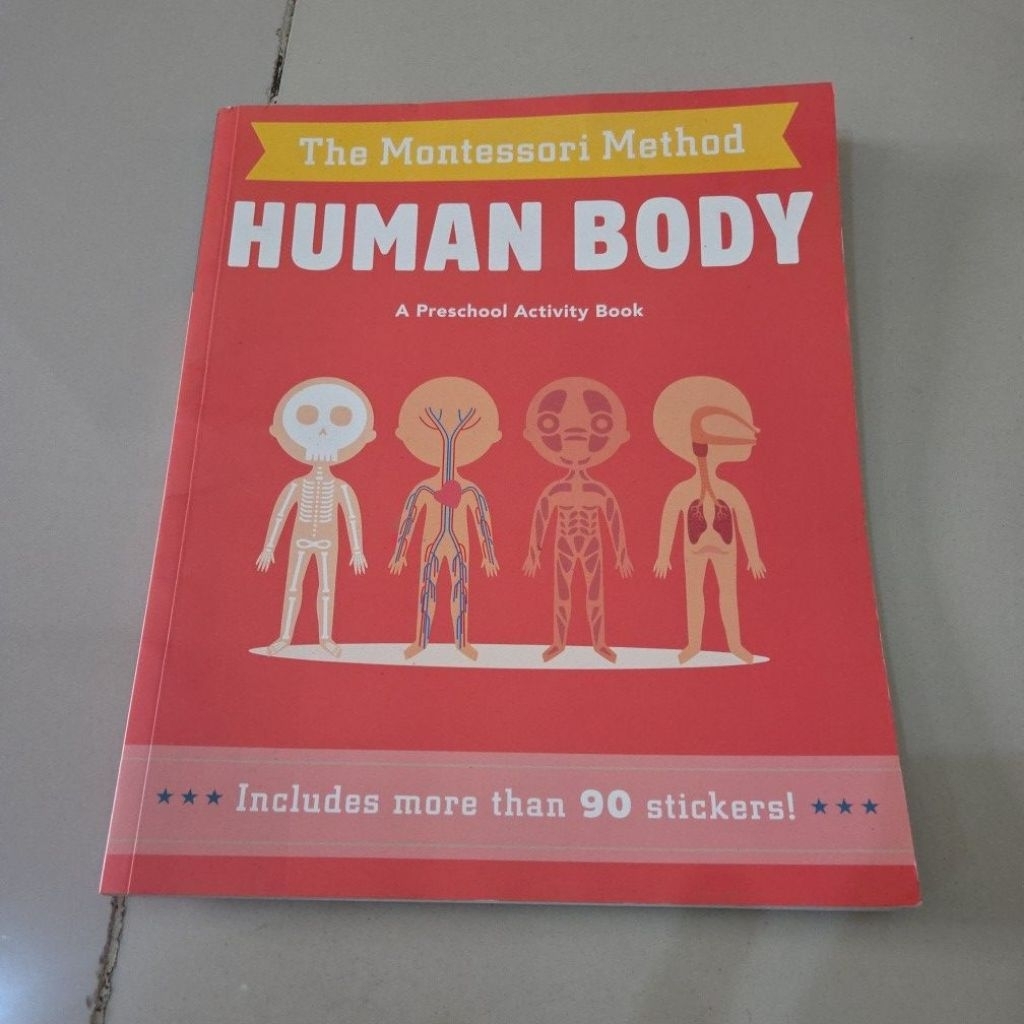 Montessori method HUMAN BODY BOOK [NEW]