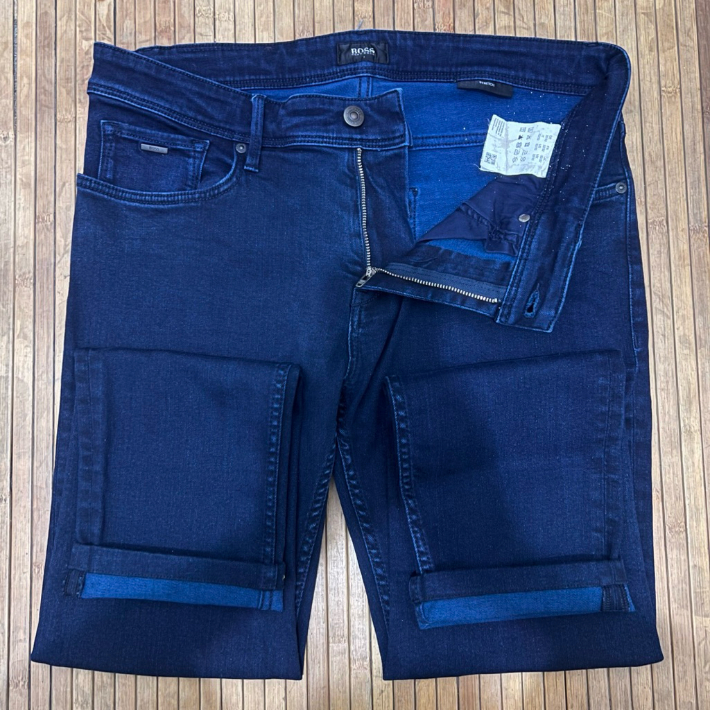 HUGO BOSS CHARLESTON SLIM FIT DARK BLUE INDIGO STRETCH DENIM JEANS