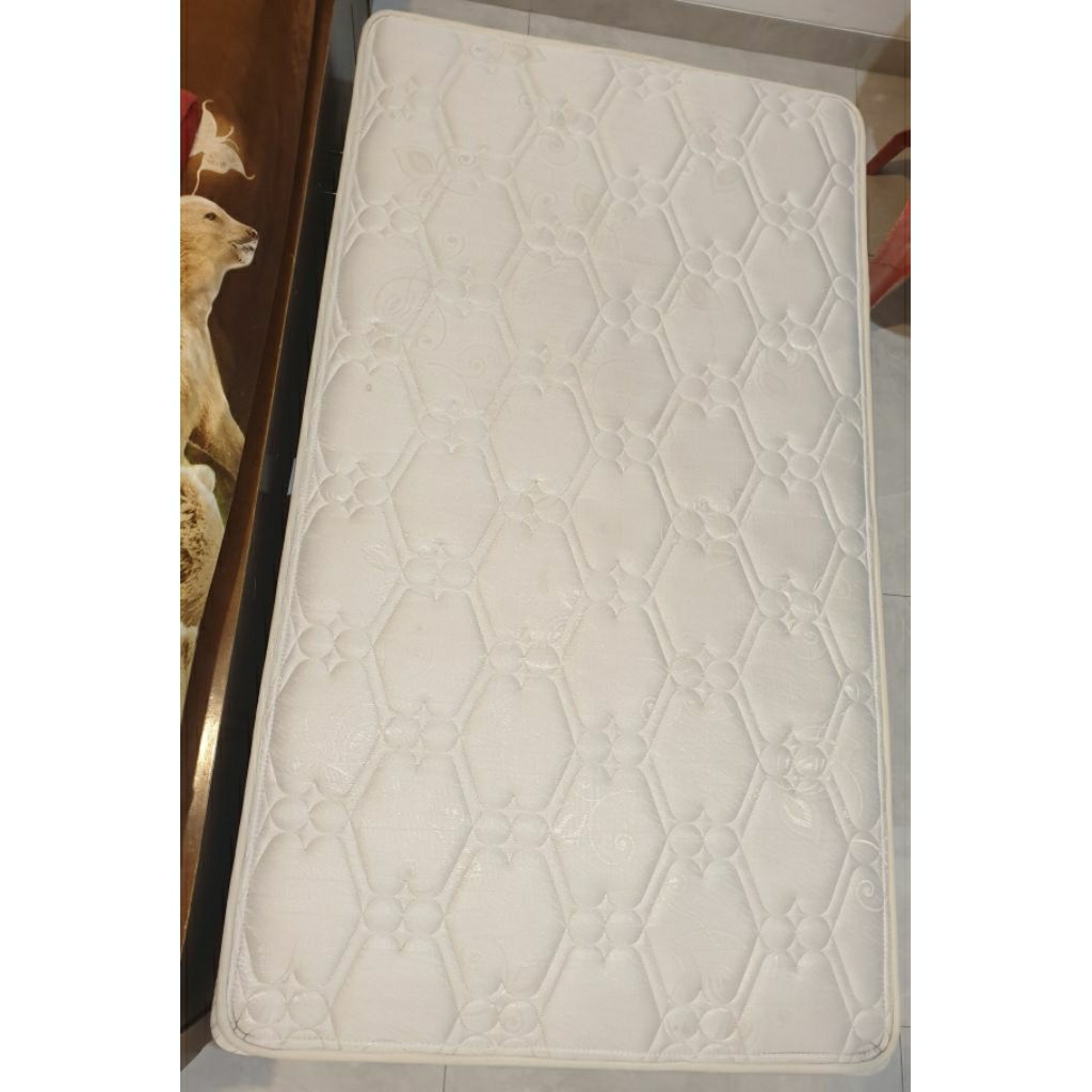 Kasur Sorong Central 100 x 180 Preloved