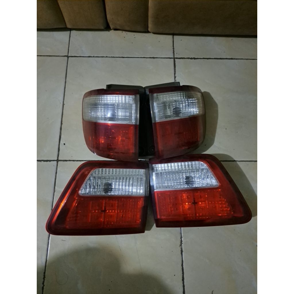 lampu belakang fortuner old