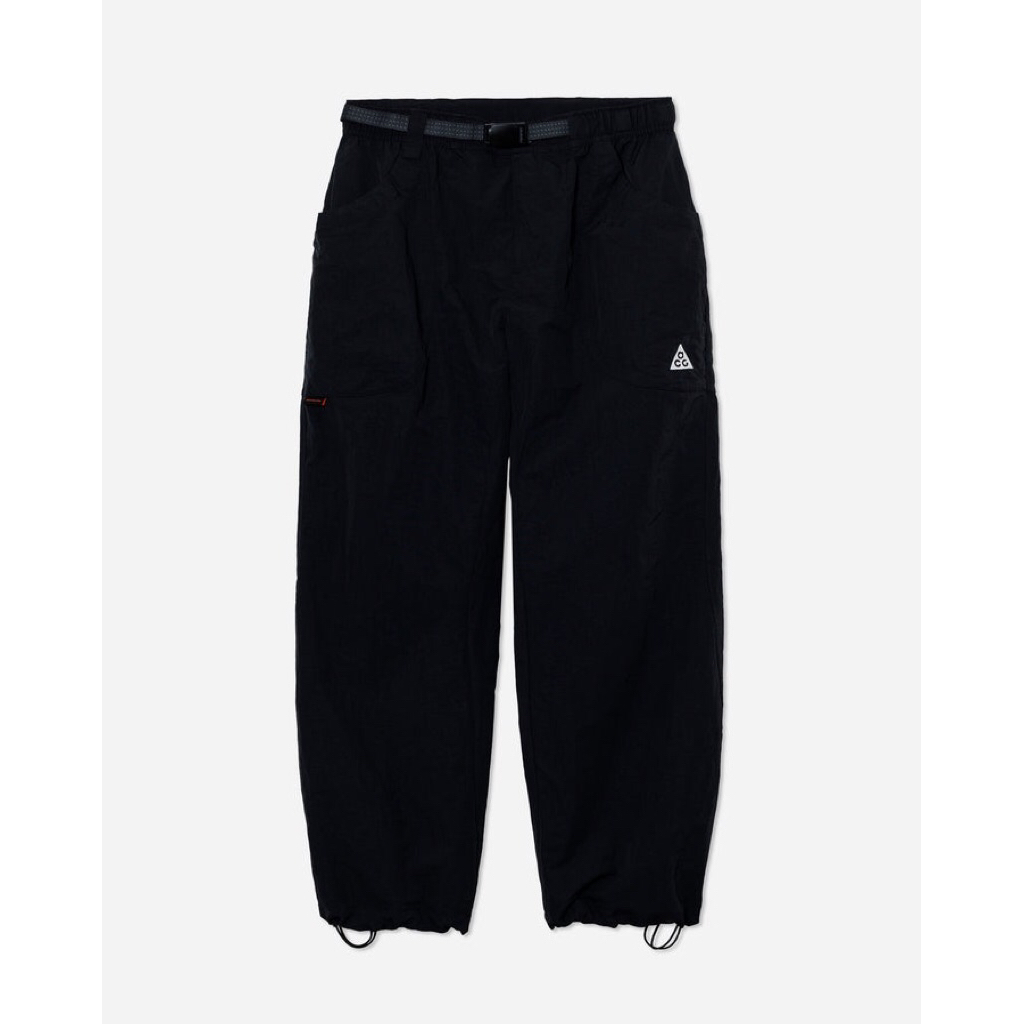 Nike ACG's utility long pants Bnwt  Brand new with tags  Size Are completed  are suitable for everyt
