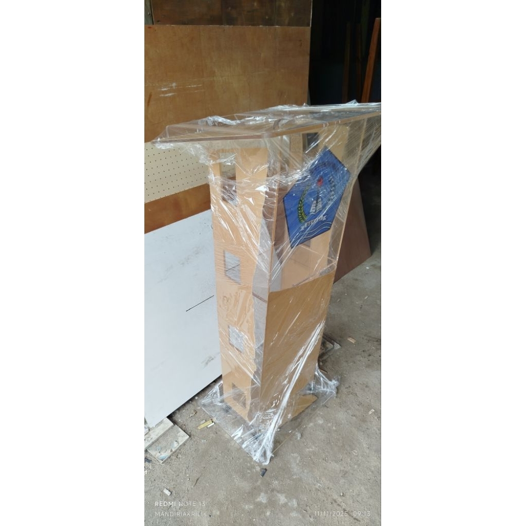 podium mimbar akrilik