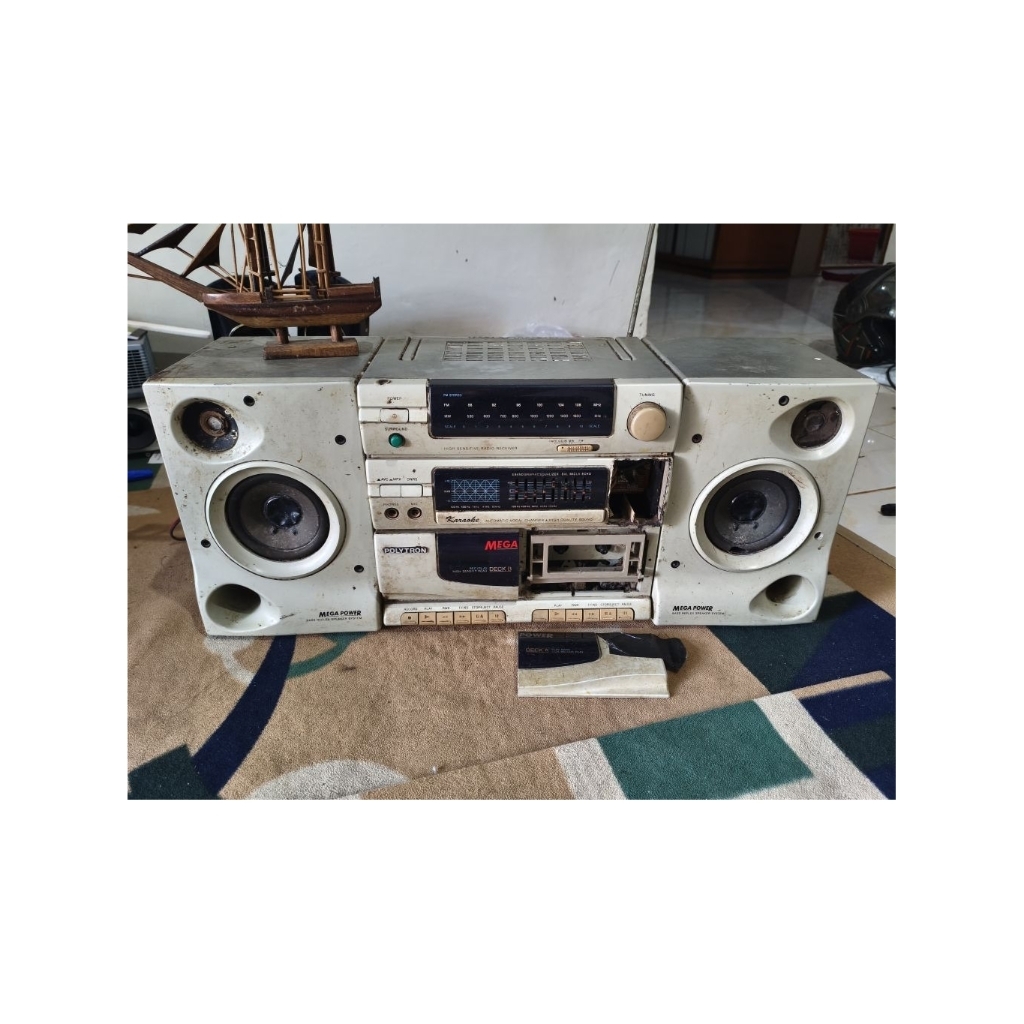 radio tape compo Polytron jadul second minus buat bahan aja