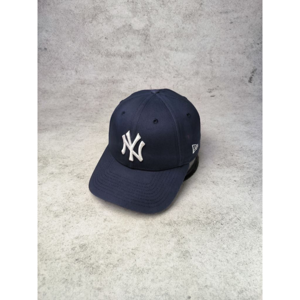 Topi Caps Strapback New Era 9Forty MLB x New York Yankees Blockhead