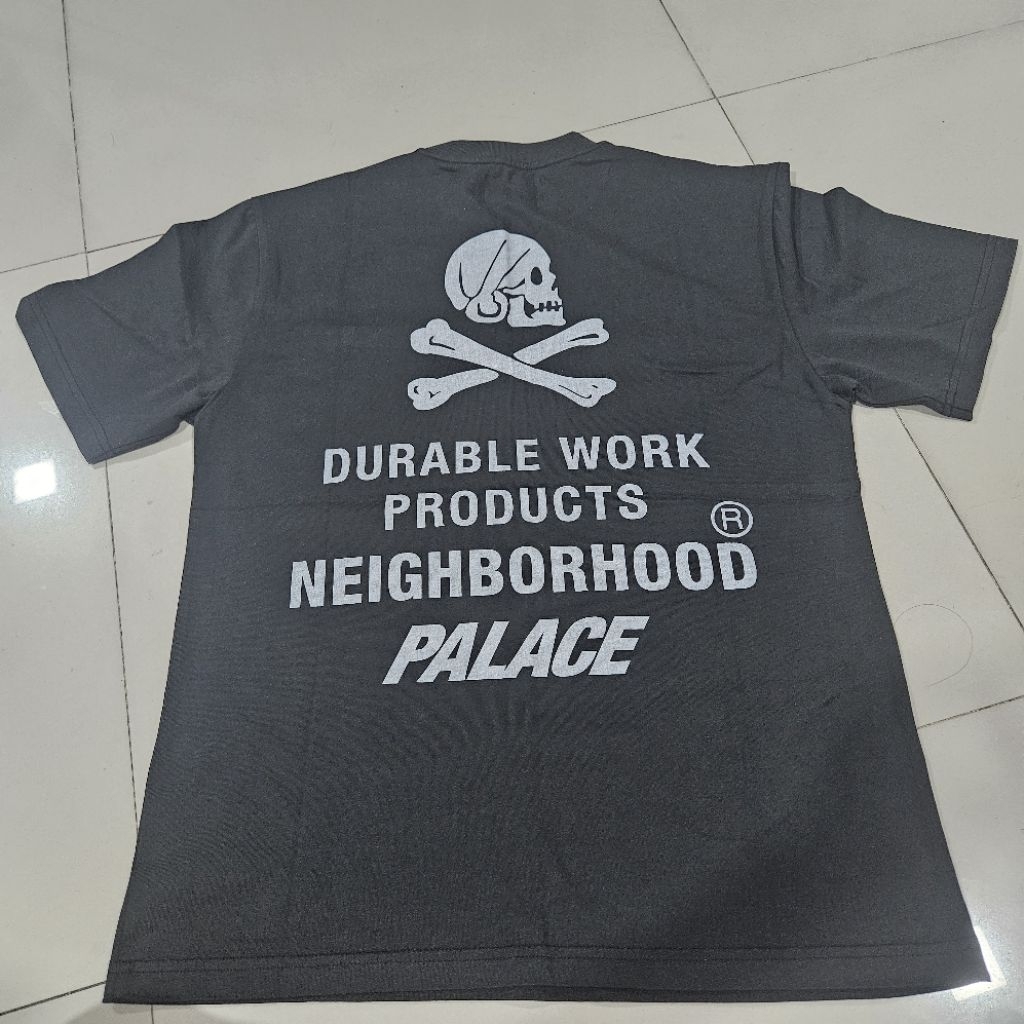 Palace Neighborhood T shirt size S