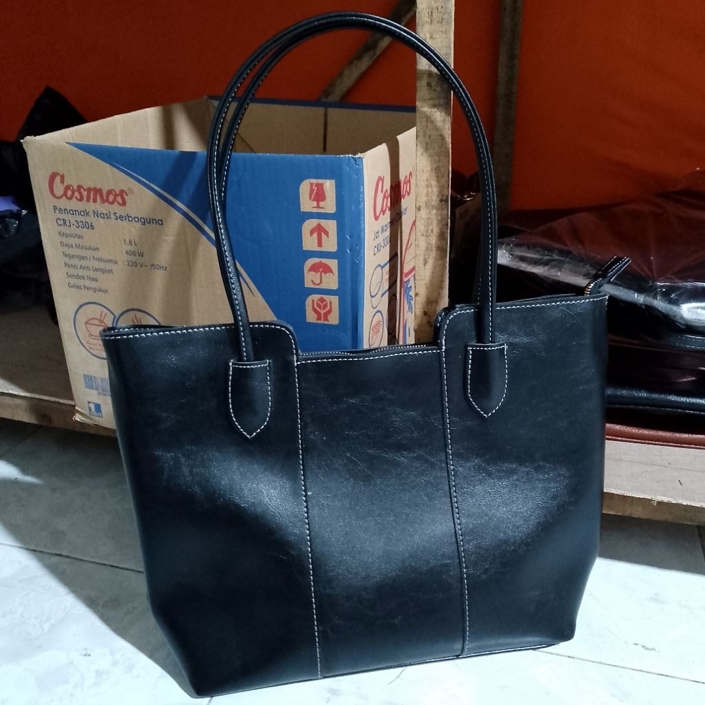 Romella Bag Totebag Tas Wanita Hitam