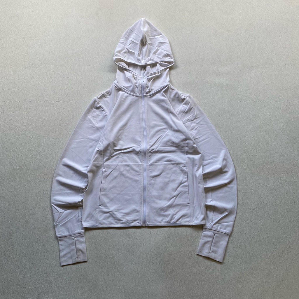 jaket olahraga jogging hiking uniqlo airism