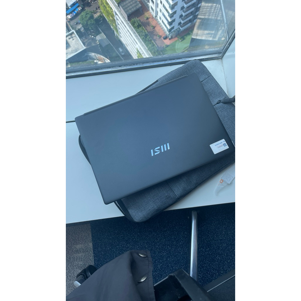 laptop msi modern 14