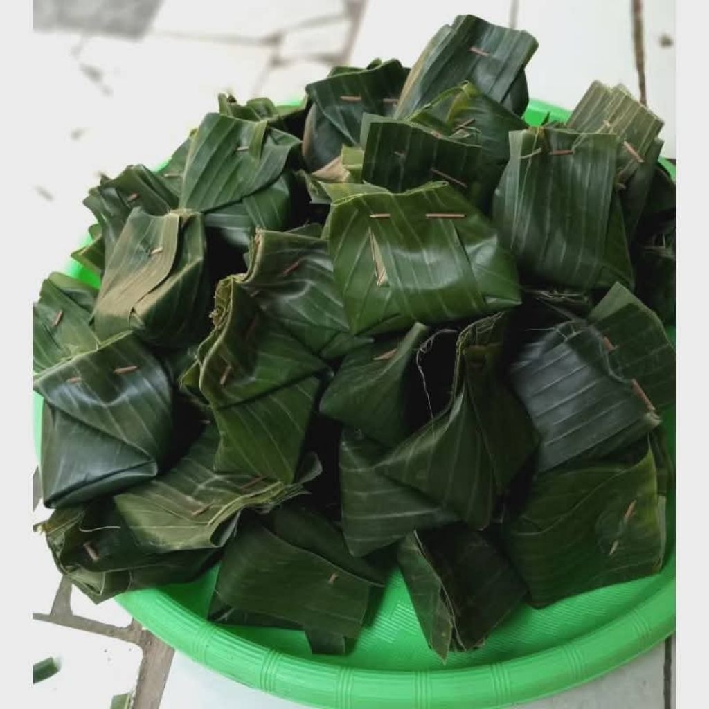 Tape ketan daun pisang isi 15bungkus toples | Tape manis